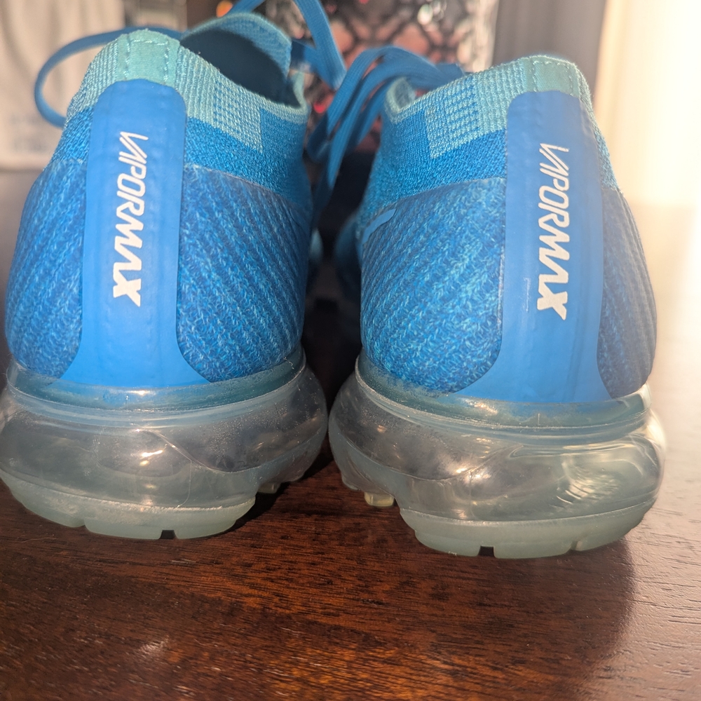 Nike Vapormax Flynit - Picture 6 of 7